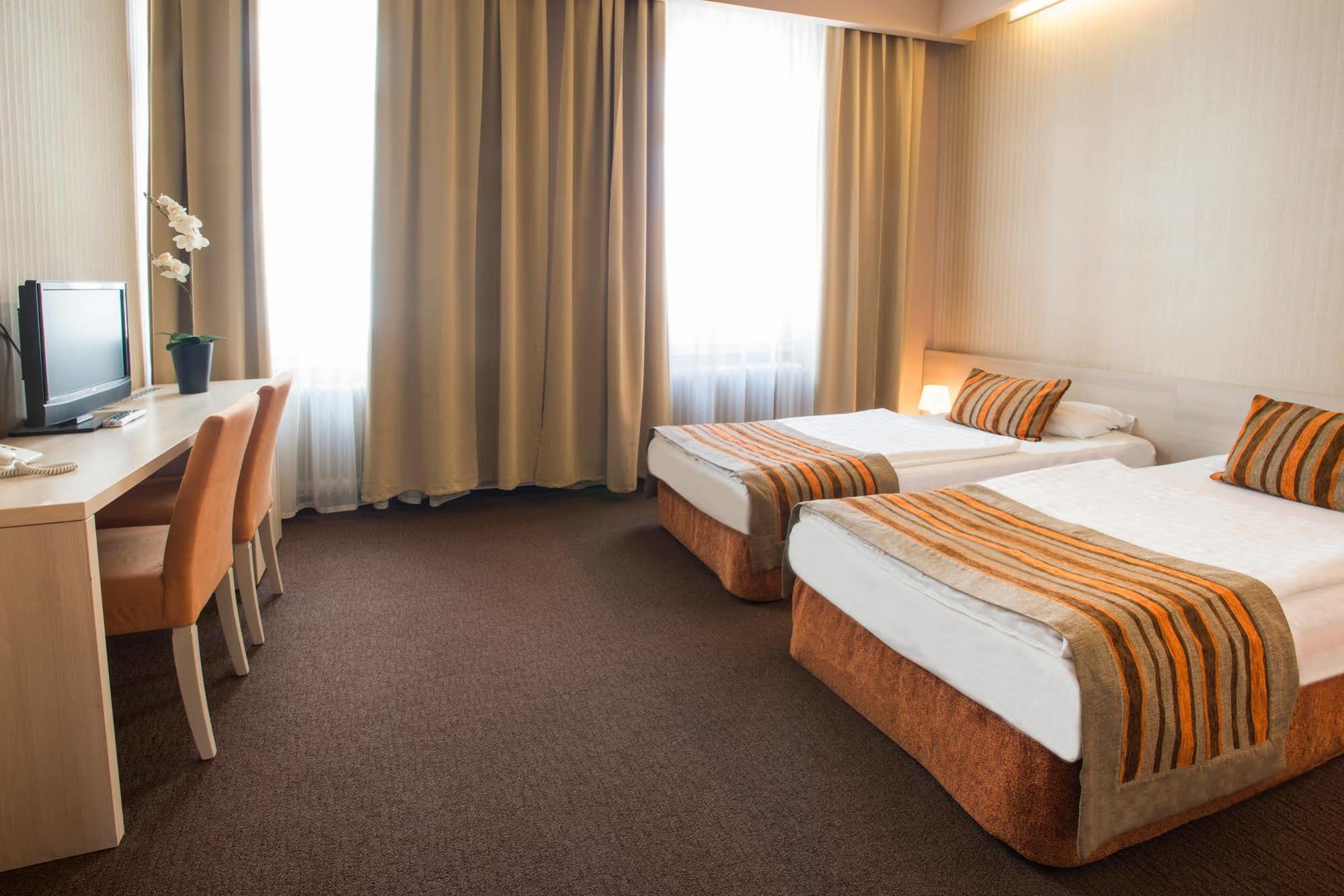 Star Hotel 3*