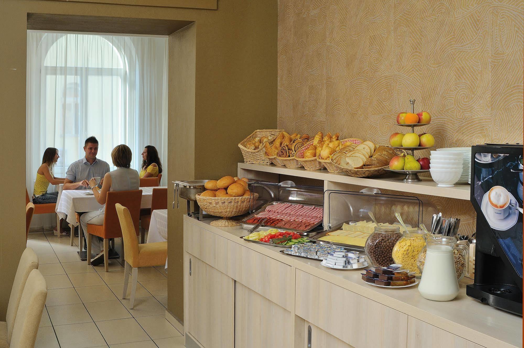 Star Hotel 3*