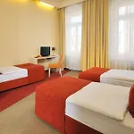 Star City Hotel